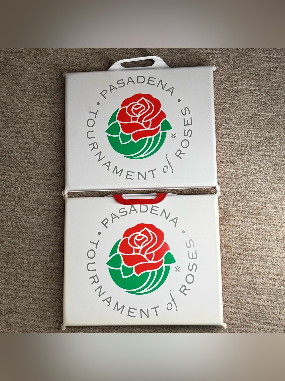 Pasadena Tournament of Roses Seat Cushions (Set of 2) Rose Bowl Stadium Pads - Picture 2 of 5